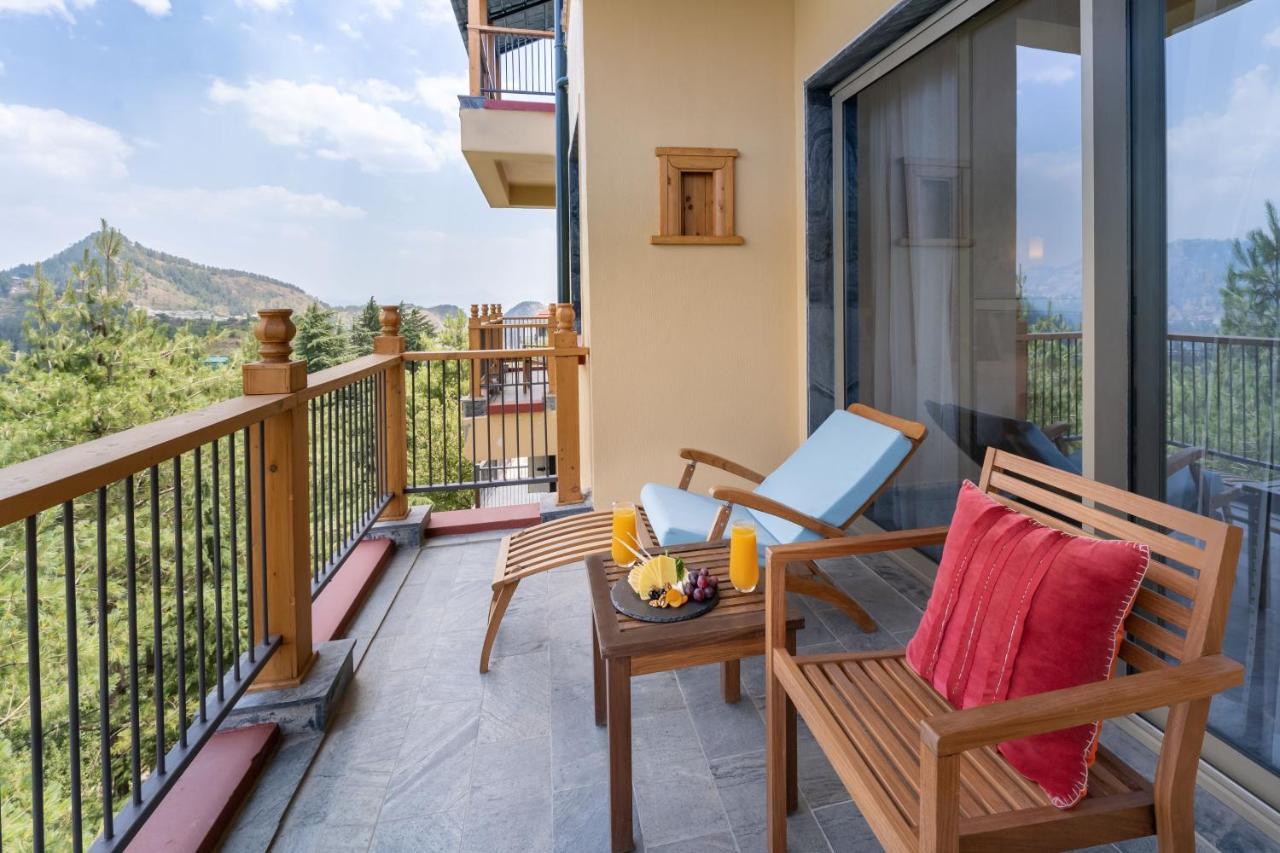 Taj Theog Resort & Spa Shimla Exteriör bild